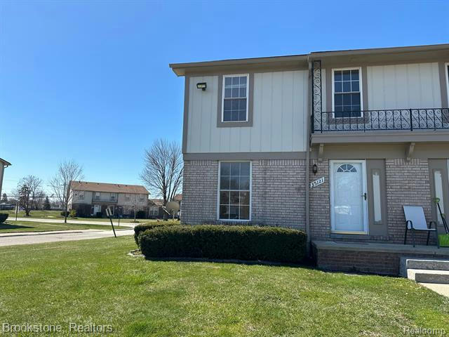 35121 TURNER DR # 19, STERLING HEIGHTS, MI 48312, photo 1 of 17