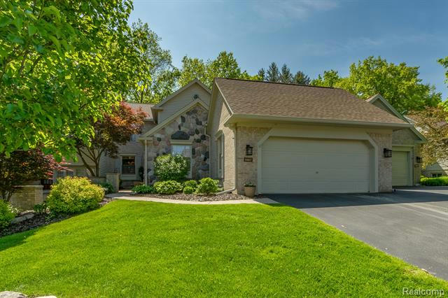 4467 GOLF VIEW DR, BRIGHTON, MI 48116 Condo/Townhome For Sale | MLS ...