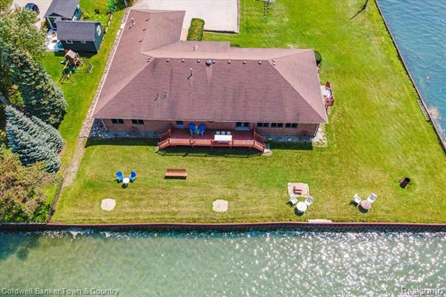 5472 MIDDLE CHANNEL DR, HARSENS ISLAND, MI 48028, photo 1 of 51