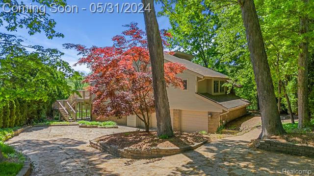 2996 LOON LAKE SHORES RD, WATERFORD, MI 48329 - Image 1