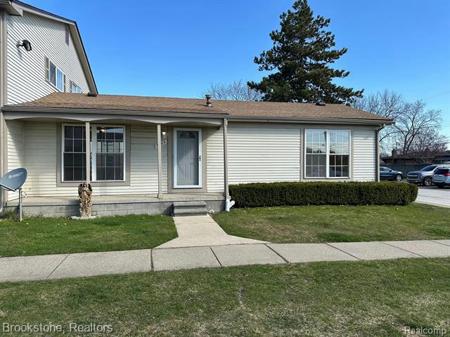 35515 TURNER DR, STERLING HEIGHTS, MI 48312, photo 1 of 18