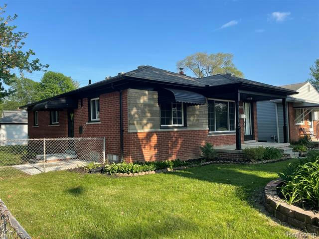 29930 GREATER MACK AVE, ST. CLAIR SHORES, MI 48082, photo 1 of 28