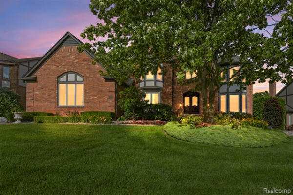 54416 RIDGEVIEW DR, SHELBY TOWNSHIP, MI 48316 - Image 1