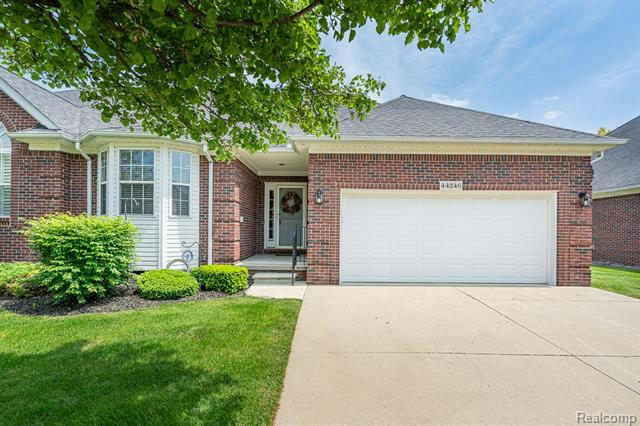 44246 CONSTELLATION DR, STERLING HEIGHTS, MI 48314, photo 1 of 29