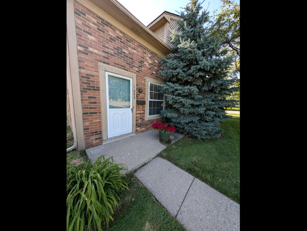 1045 N MAIN ST # 5, CLAWSON, MI 48017, photo 1 of 24