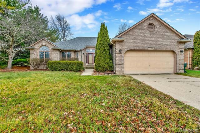 15168 KELLY CT, SHELBY TWP, MI 48315, photo 1 of 28