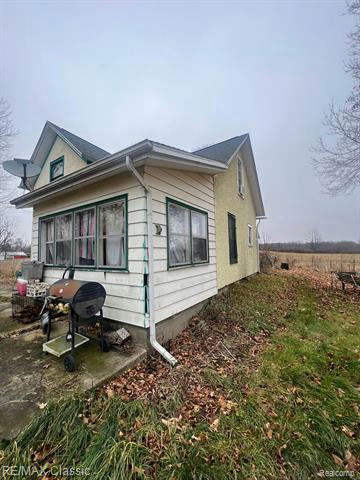 9241 S BARRYVILLE RD, DOWLING, MI 49050, photo 1 of 28