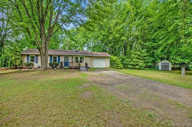 8696 SARGENT RD, FOWLERVILLE, MI 48836, photo 1 of 26
