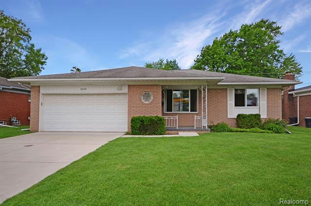 38109 PLAINVIEW DR, STERLING HEIGHTS, MI 48312, photo 1 of 29