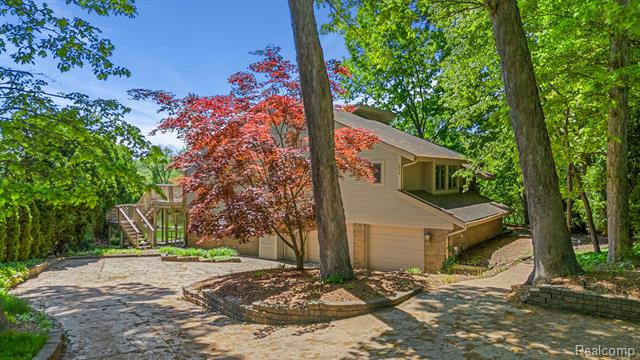 2996 LOON LAKE SHORES RD, WATERFORD, MI 48329 - Image 1