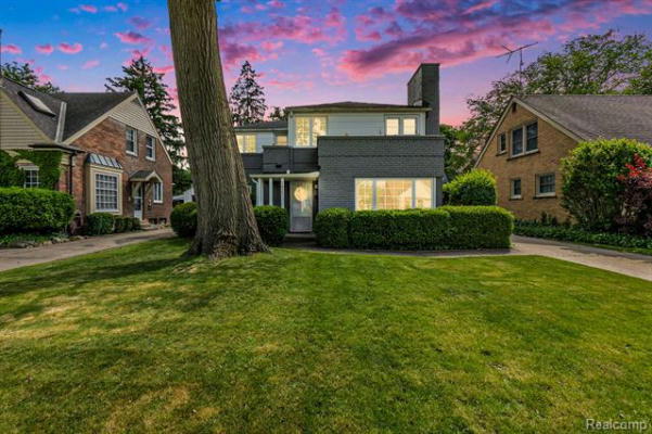 1635 FORD CT, GROSSE POINTE WOODS, MI 48236 - Image 1