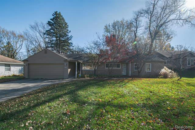 2329 RUTHERFORD RD, BLOOMFIELD HILLS, MI 48302, photo 1 of 33