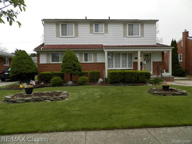 6174 CAMBOURNE RD, DEARBORN HEIGHTS, MI 48127, photo 1 of 32