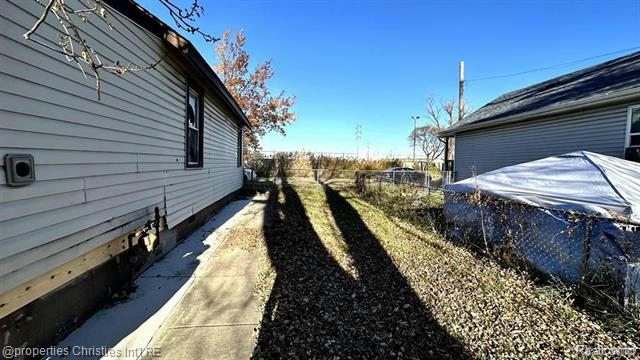 98 E ANCHOR ST, RIVER ROUGE, MI 48218, photo 4 of 5