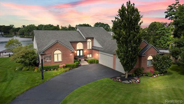 9042 SOFTWATER WOODS DR, CLARKSTON, MI 48348 - Image 1