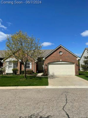 402 WOODHAVEN DR, COMMERCE TOWNSHIP, MI 48390 - Image 1